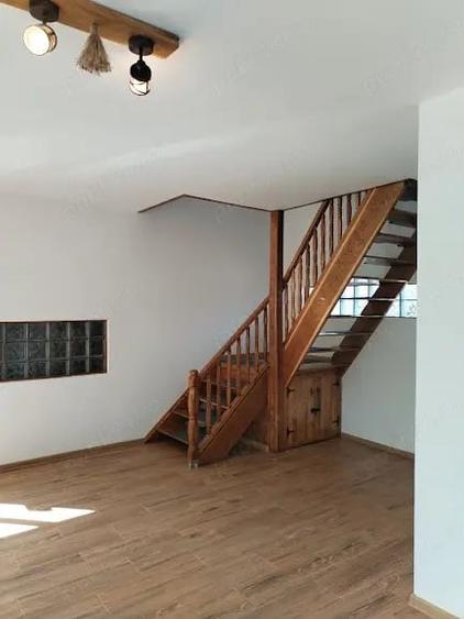 Casă cu 5 camere cu Teren 1337 Mp în Belin