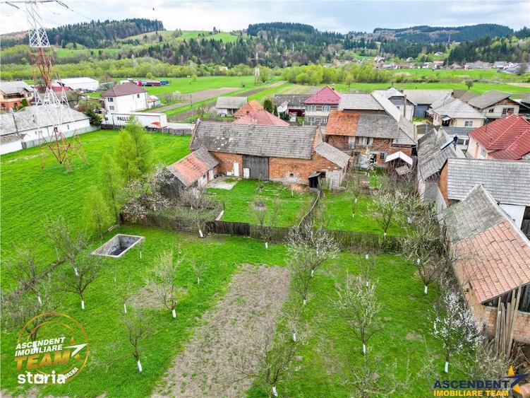 Casă cu Teren 10101 Mp în Sita Buzăului