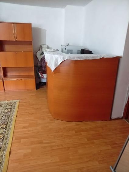 Apartament cu 2 camere decomandat în Titan