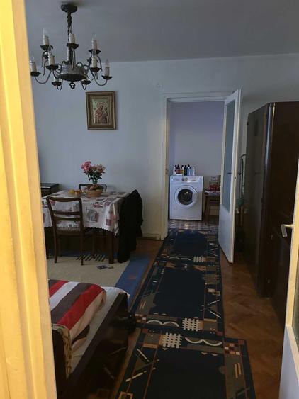 Apartament cu 2 camere semidecomandat în Exterior Vest