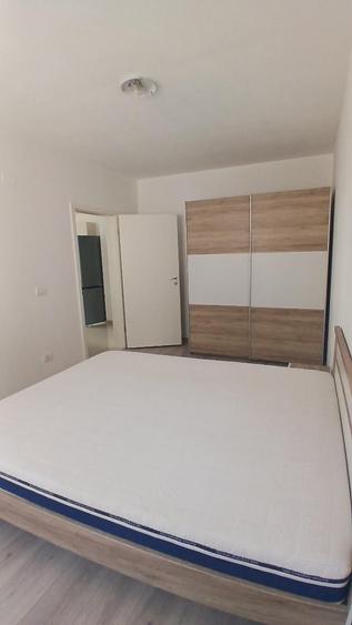 Apartament cu 2 camere decomandat în Girocului