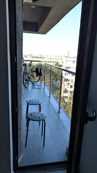 Apartament cu 2 camere decomandat, mobilat în Berceni
