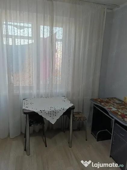 Garsonieră semidecomandată în Rahova
