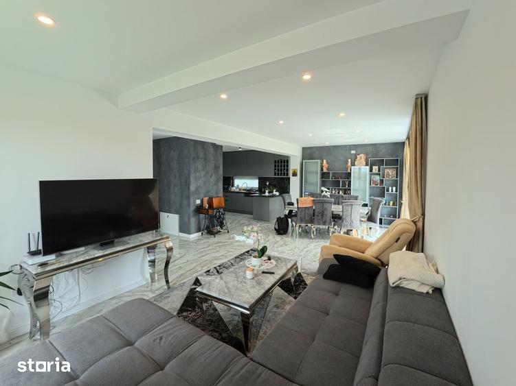 Casă cu 4 camere cu Teren 450 Mp în Central