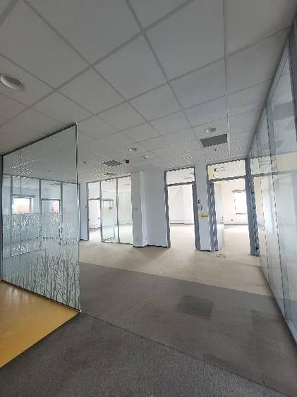 Birou, de 298 mp, în Aviației
