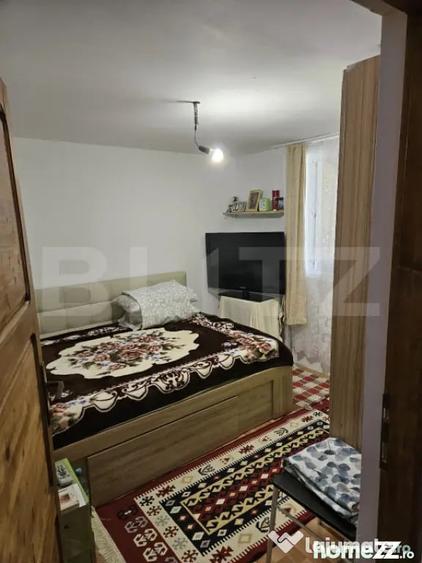 Casă cu 5 camere cu Teren 524 Mp în Găești