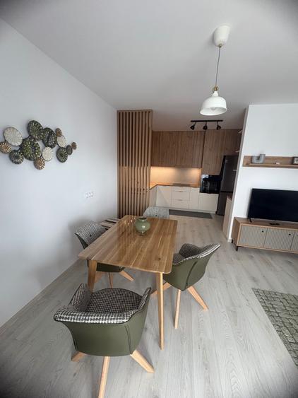 Apartament cu 2 camere decomandat în Avantgarden