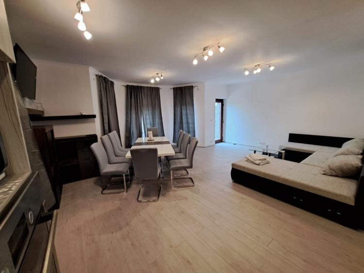 Duplex cu 5 camere cu Canalizare în Dumbrăvița