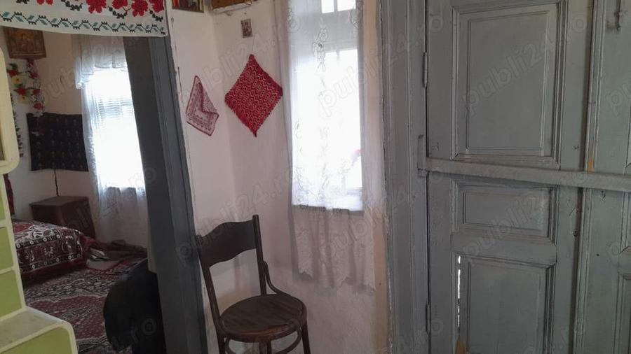 Casă cu 4 camere în Brădeanu