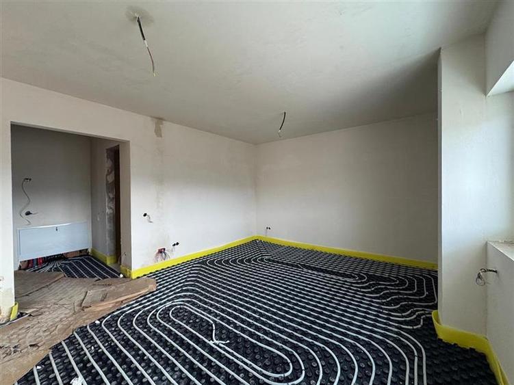 Apartament cu 2 camere semidecomandat în Iris