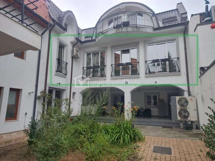 Apartament cu 4 camere decomandat în Central