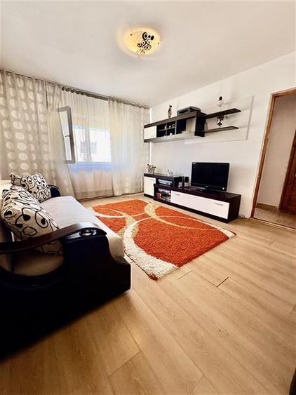 Apartament 2 Camere Semidecomandat Navodari - 1