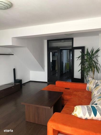 Apartament cu 3 camere în Crângași