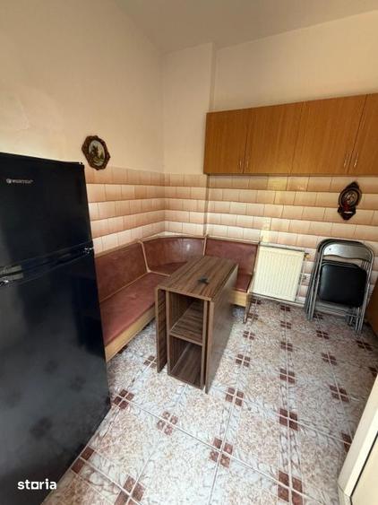 Apartament cu 2 camere decomandat în Rovine