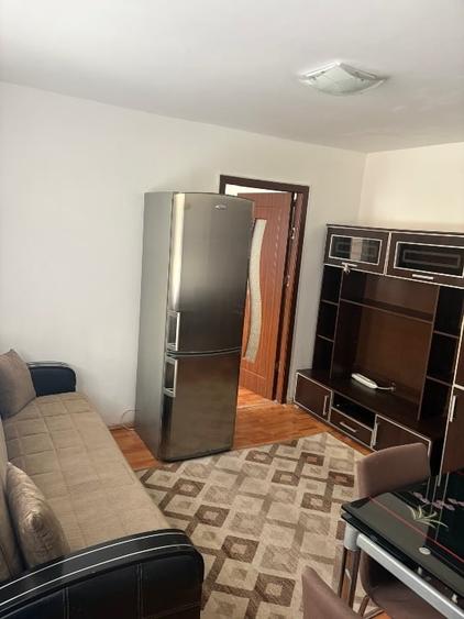 Apartament cu 2 camere decomandat în 9 Mai