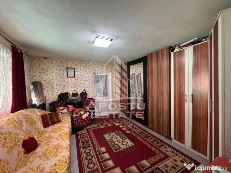 Casă cu 2 camere cu Teren 307 Mp în Criș