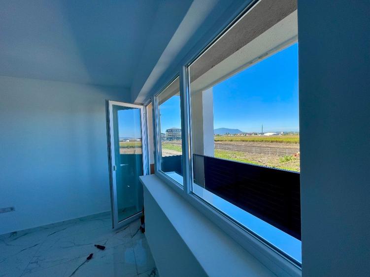Apartament cu 3 camere decomandat în Sânpetru