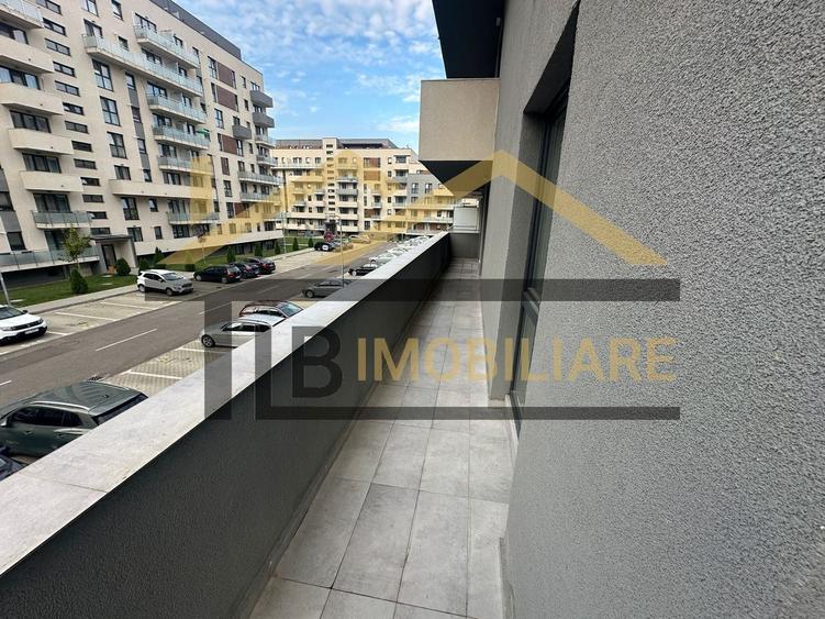 Apartament cu 3 camere decomandat în Libertății