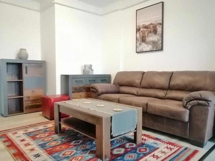 Apartament cu 2 camere decomandat în Cârlig