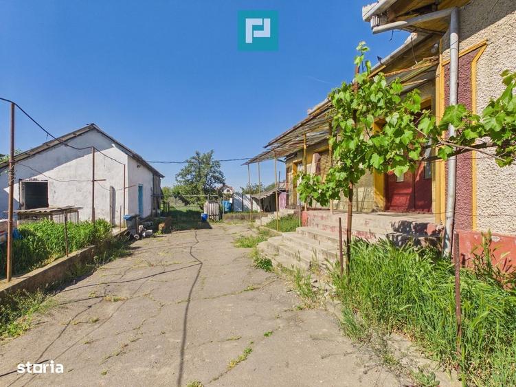 Casă cu 4 camere cu Teren 1413 Mp în Girișu de Criș