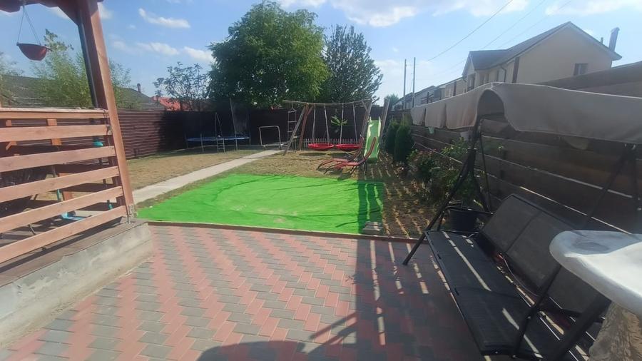 Casă individuală cu 4 camere cu Teren 400 Mp în Brestei