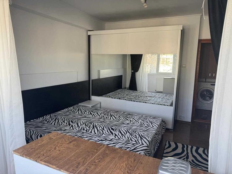 Apartament cu 3 camere decomandat în Paltiniș