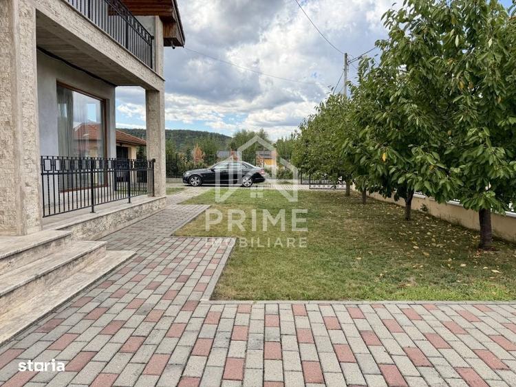 Casă cu 4 camere în Ciumbrud
