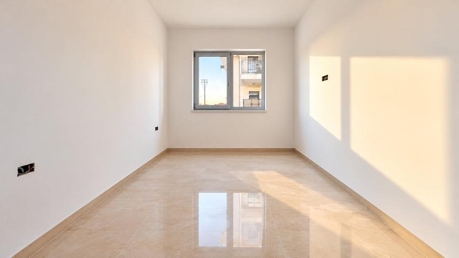 Apartament cu 2 camere semidecomandat în Giroc