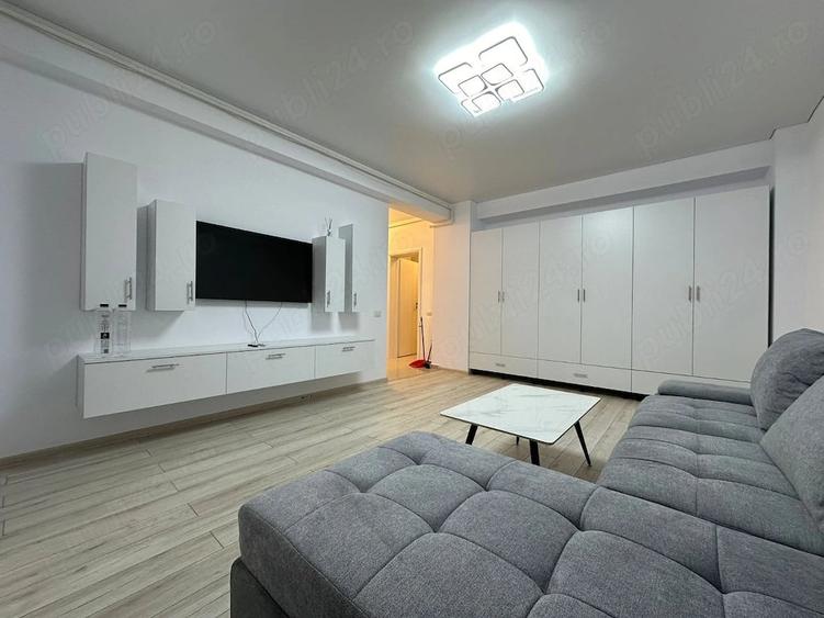 Apartament cu 2 camere decomandat în Roșu