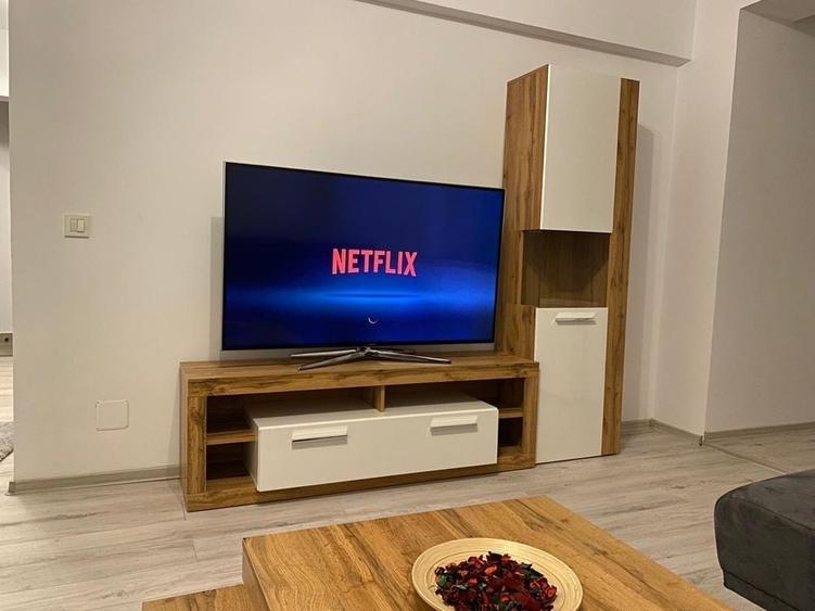 Apartament cu 2 camere decomandat în Cantemir