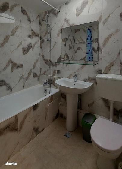 Apartament cu 2 camere semidecomandat în Titan