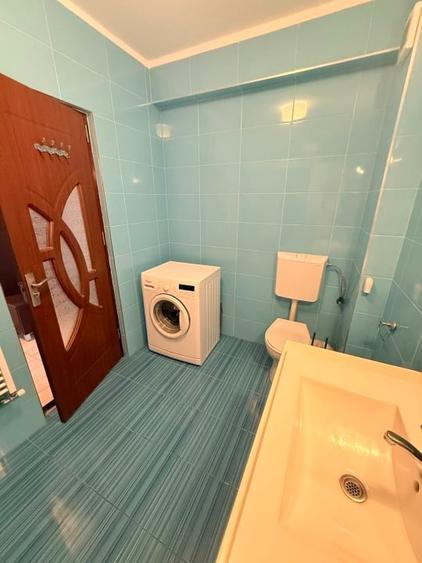 Apartament cu 2 camere semidecomandat, mobilat în Florești
