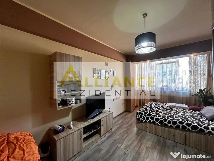 Apartament cu 3 camere decomandat în Berceni