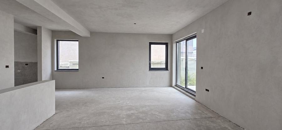 Duplex cu 4 camere cu Canalizare în Ovidiu