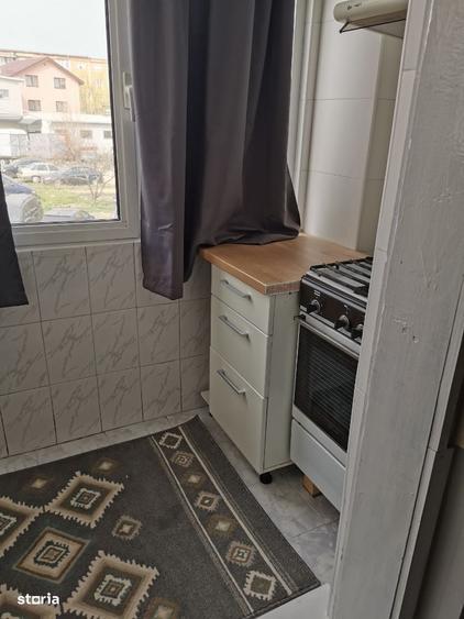 Garsonieră decomandată în Rovine