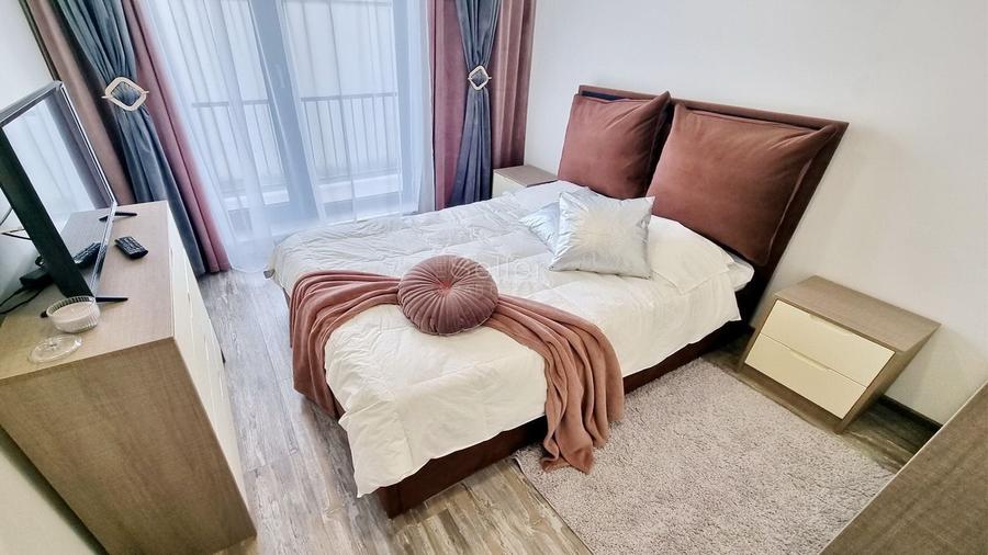 Apartament cu 3 camere decomandat în Brașovul Vechi