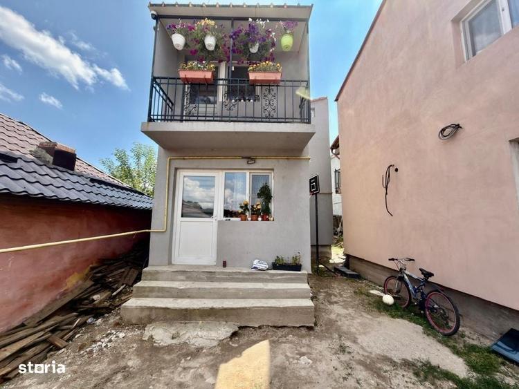 Casă cu 4 camere în Central