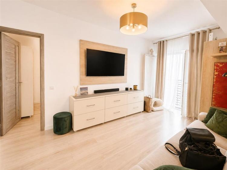 Apartament cu 2 camere decomandat în Tătărași