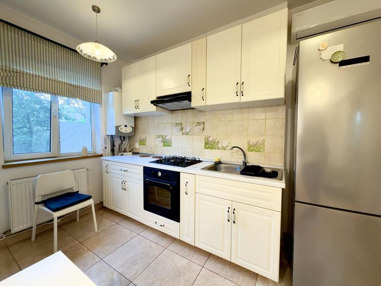 Apartament cu 2 camere decomandat, mobilat în Ferdinand