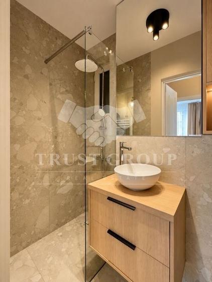 Apartament cu 2 camere decomandat, mobilat în Sala Palatului