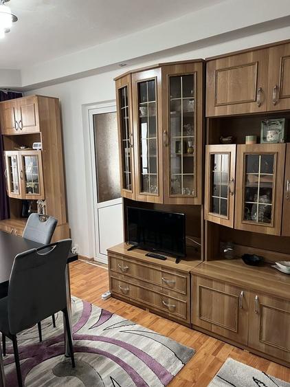Apartament cu 2 camere nedecomandat în Central