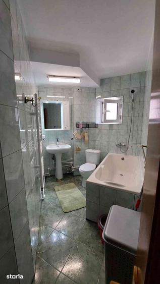 Apartament 3 camere, Ireg et1/4,centrala,Mobilat si Utilat 400 euro? - 2