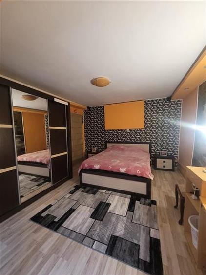 Casă cu 3 camere cu Canalizare în Palas