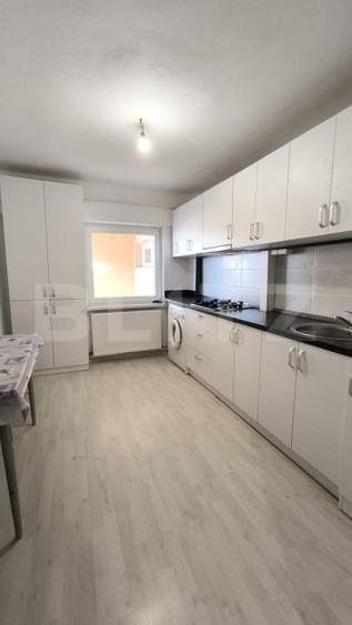 Apartament cu 4 camere decomandat în Burdujeni