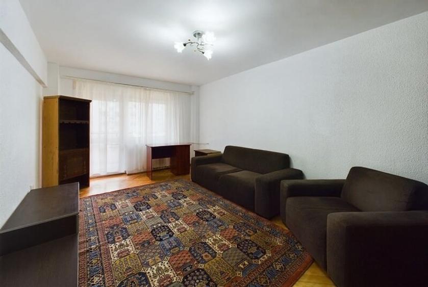Apartament cu 2 camere decomandat, mobilat în P-ța Muncii
