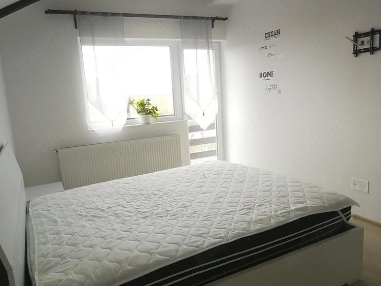 Apartament cu 3 camere semidecomandat în Primăverii