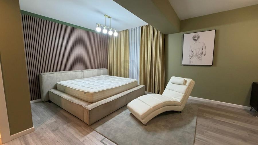 Apartament cu 4 camere decomandat, mobilat în Pipera