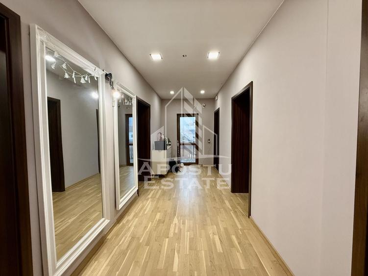 Apartament cu 3 camere decomandat, mobilat în Lunei