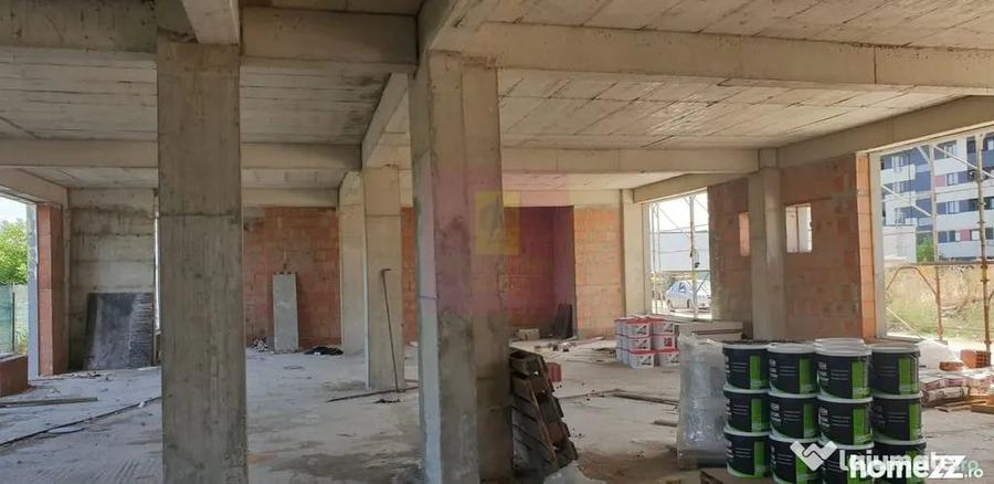 Spațiu comercial, de 330 mp, în Chiajna