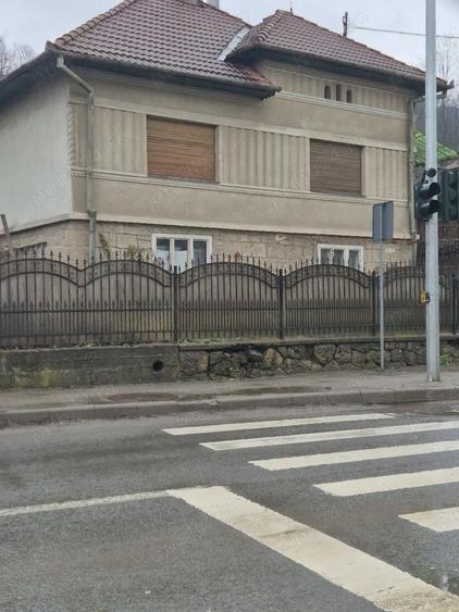 Casă în Ultracentral